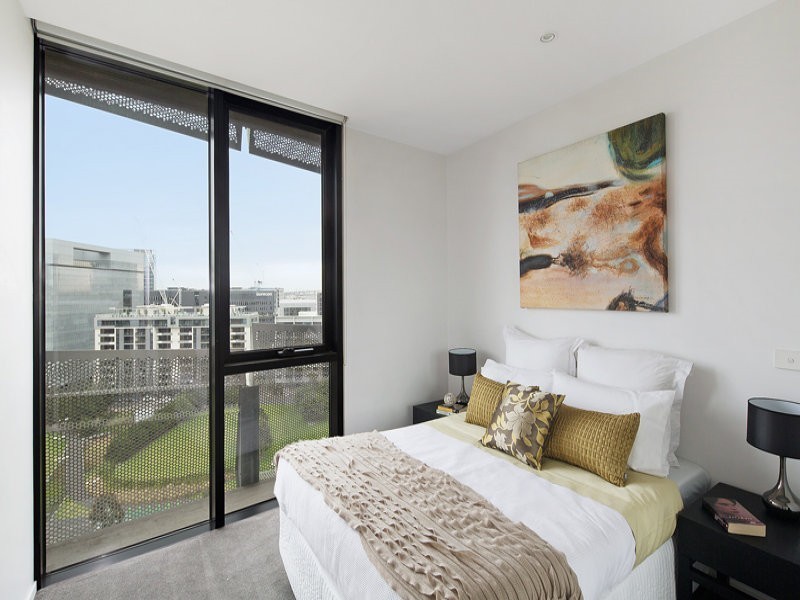 N808/18 Waterview Walk, Docklands VIC 3008