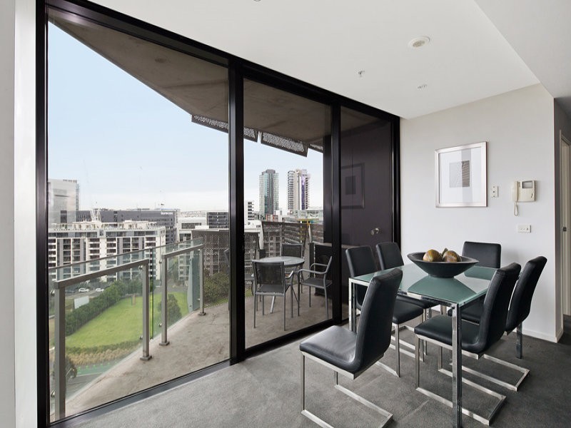N808/18 Waterview Walk, Docklands VIC 3008