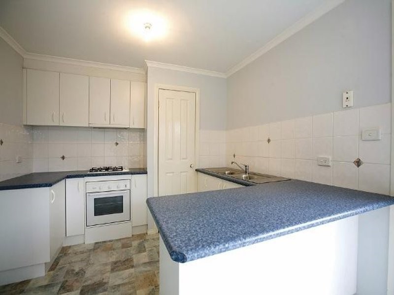 1/2 Markham Way, Altona Meadows VIC 3028