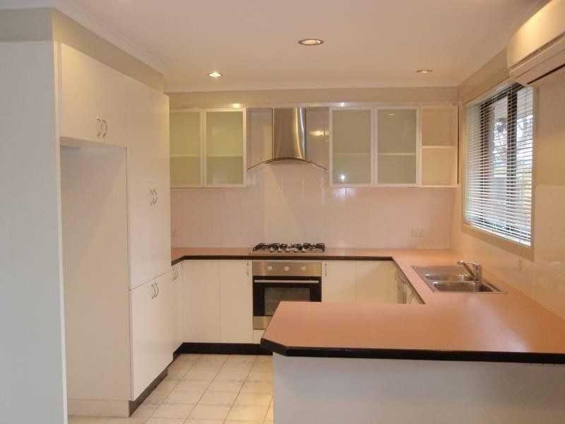 2/110 Railway Street South, Altona VIC 3018