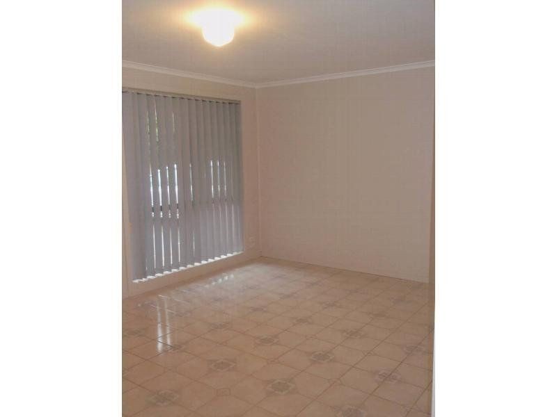 2/110 Railway Street South, Altona VIC 3018