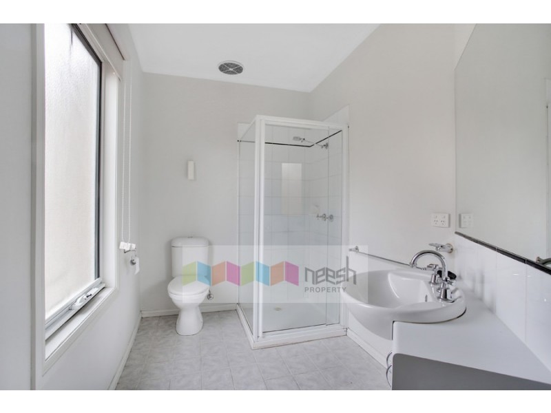 98 The Crescent, Kensington VIC 3031