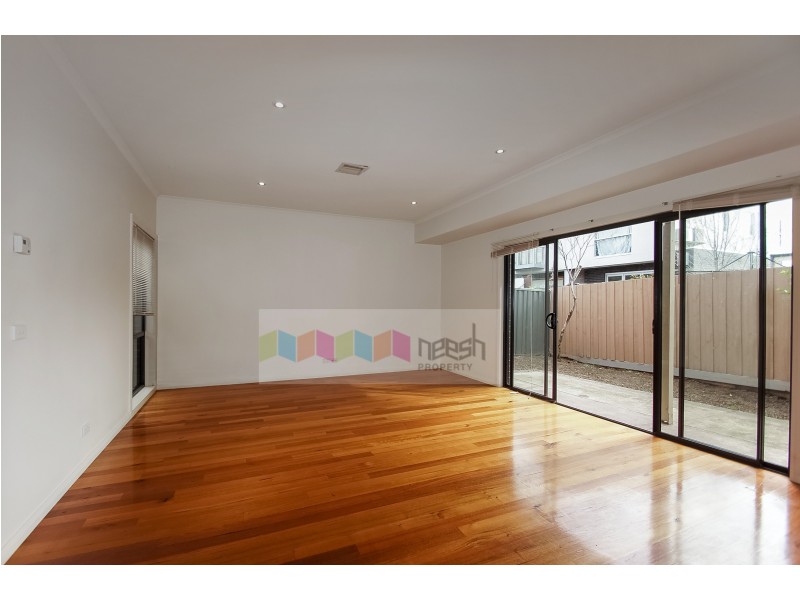 6/24 Dongola Road, West Footscray VIC 3012