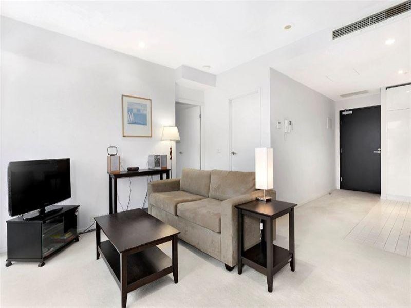 1300/8 Waterview Walk, Docklands VIC 3008