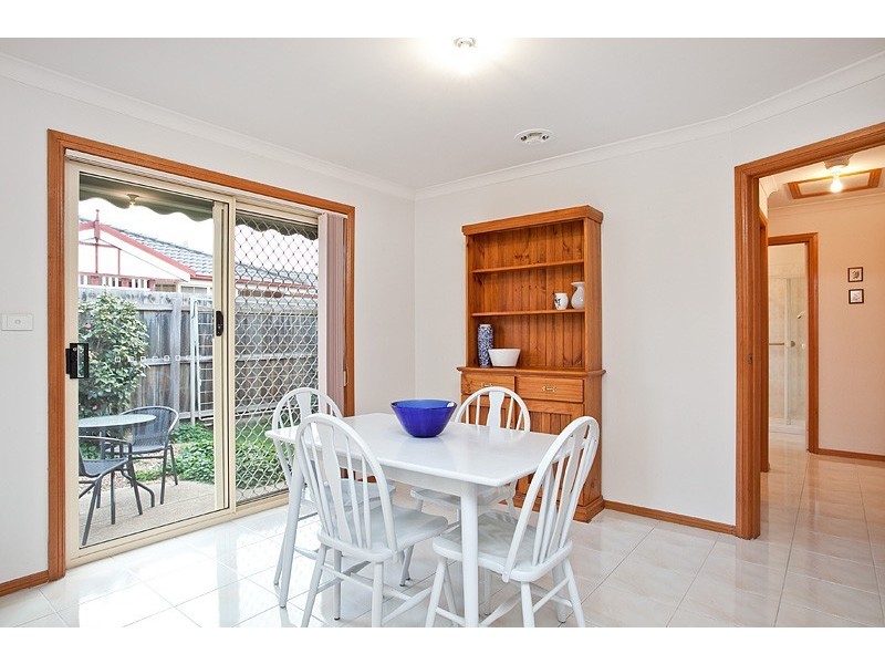 2/200 Blyth Street, Altona VIC 3018