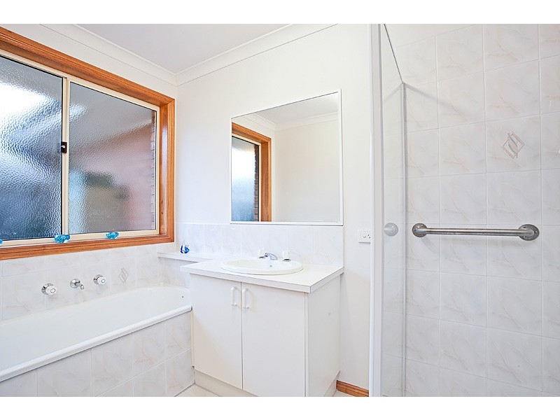 2/200 Blyth Street, Altona VIC 3018