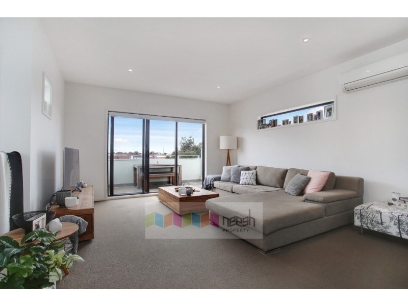 9/16 Shepparson Street, Carnegie VIC 3163