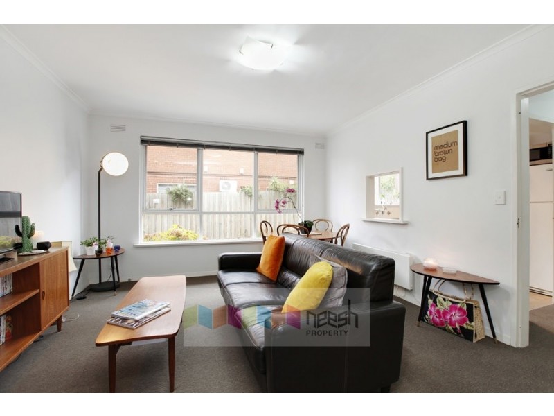 2/28 Melville Road, Brunswick West VIC 3055