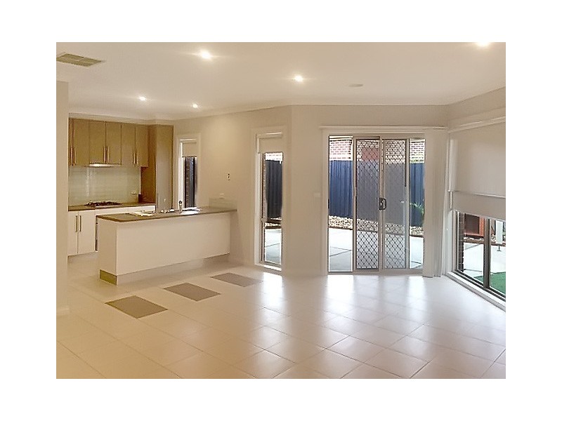 1/175 Princes Highway, Werribee VIC 3030