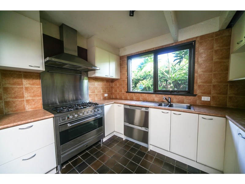 8 Mossfiel Drive, Hoppers Crossing VIC 3029