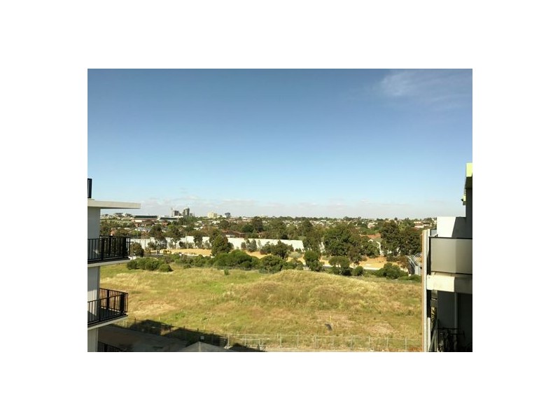 2/507 Olive York Way, Brunswick West VIC 3055