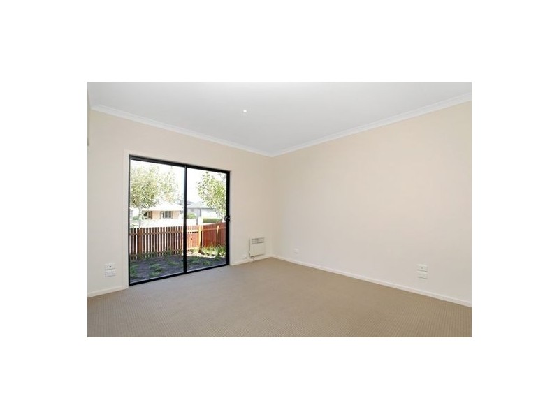 4/2 Ormond Road, West Footscray VIC 3012