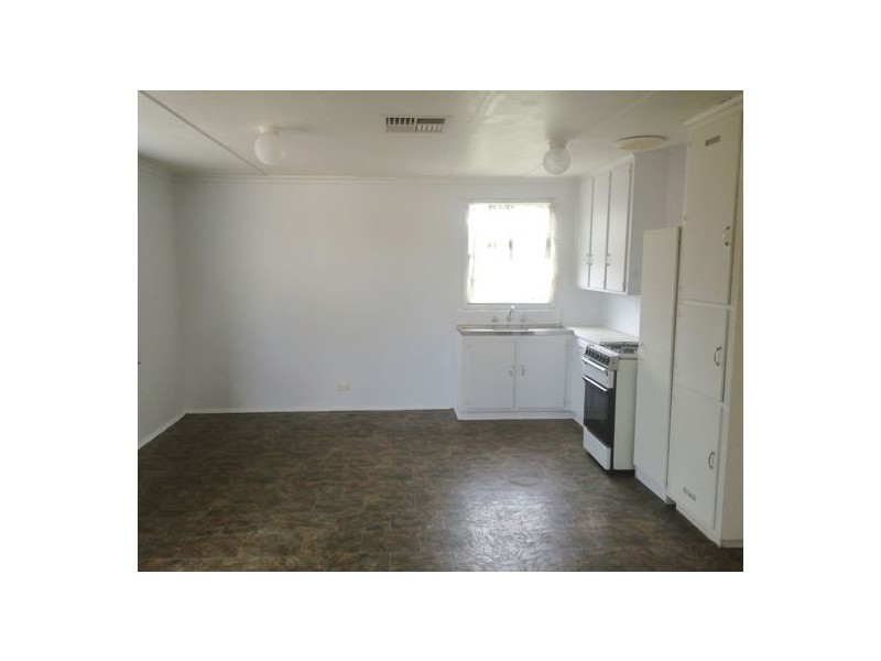 2 Eades Street, Laverton VIC 3028