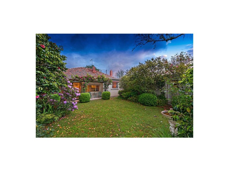 13 Marchant Avenue, Reservoir VIC 3073