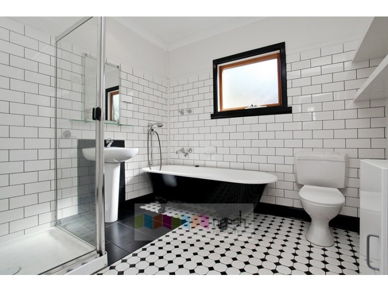 20 Vernon Street, South Kingsville VIC 3015