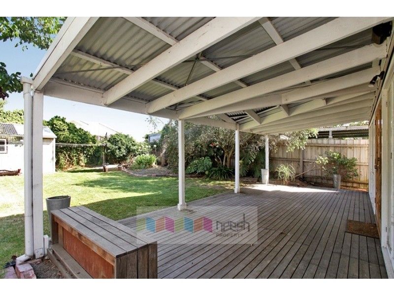 20 Vernon Street, South Kingsville VIC 3015