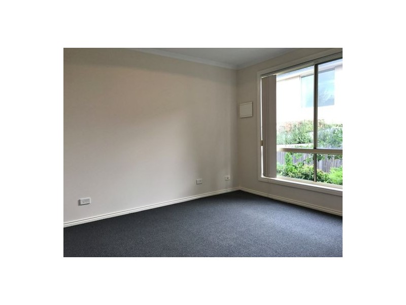 2/7 James Street, Heidelberg Heights VIC 3081