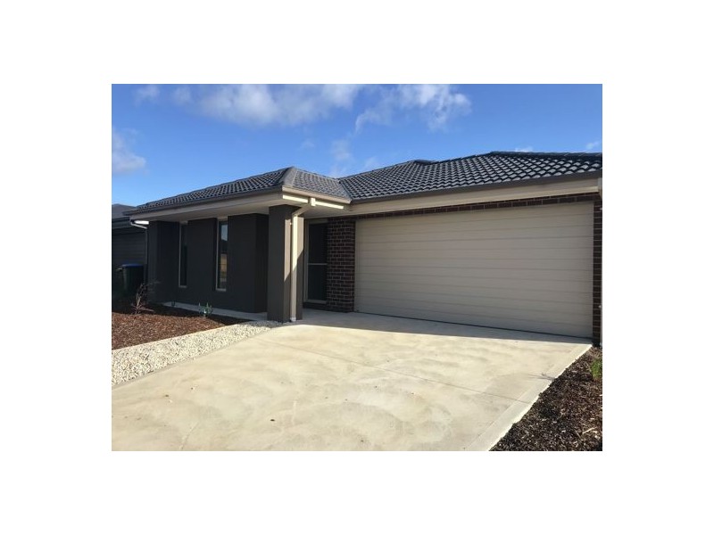 8 Elgata Way, Werribee VIC 3030