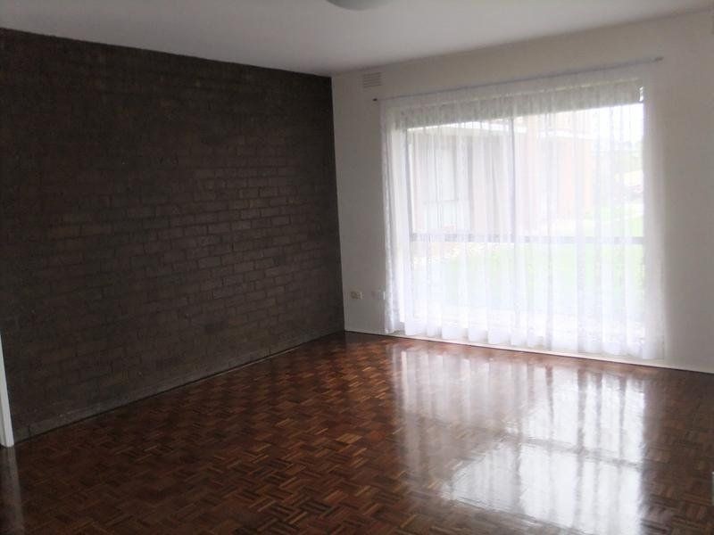 8/5 Robin Street, Altona VIC 3018