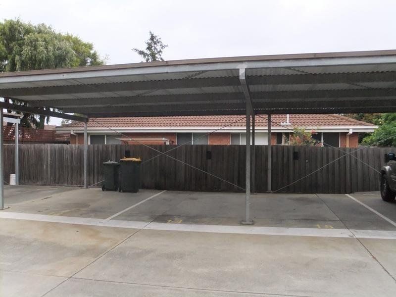 8/5 Robin Street, Altona VIC 3018