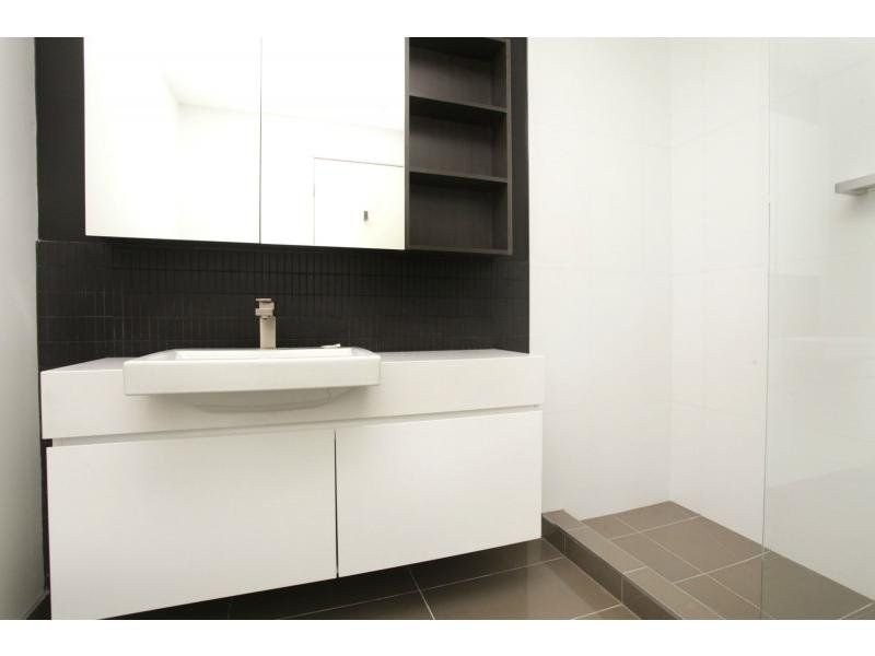 304/112 Pier Street, Altona VIC 3018