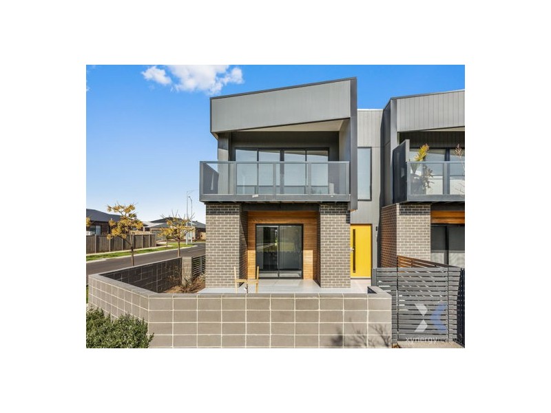 2 Flagship Way, Point Cook VIC 3030