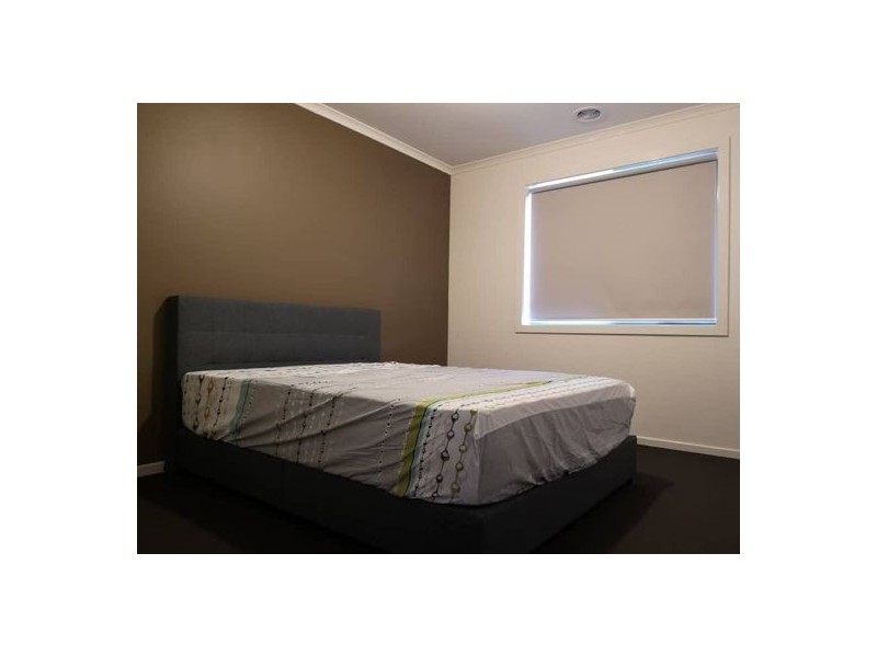 9 Sound Way, Point Cook VIC 3030