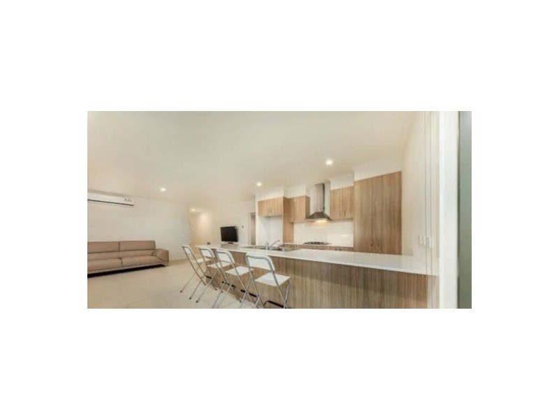 12 Eliza Park Drive, Melton South VIC 3338