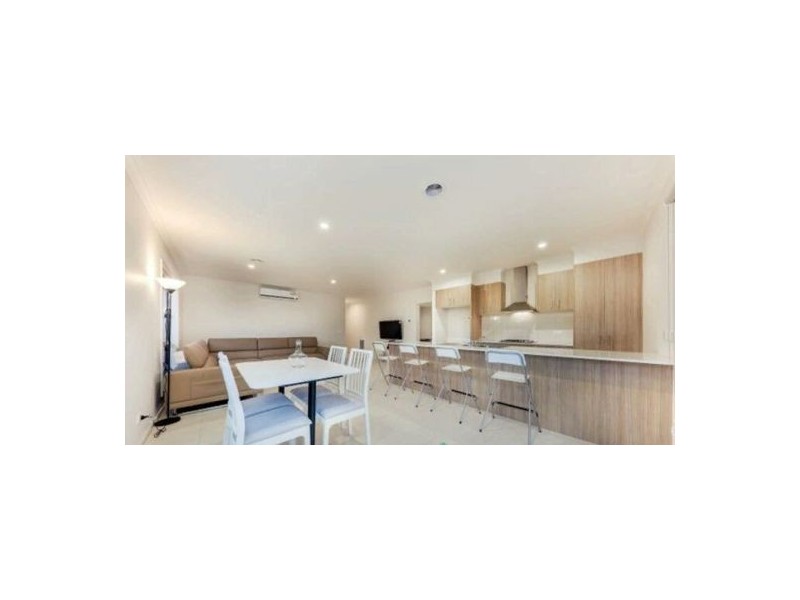 12 Eliza Park Drive, Melton South VIC 3338