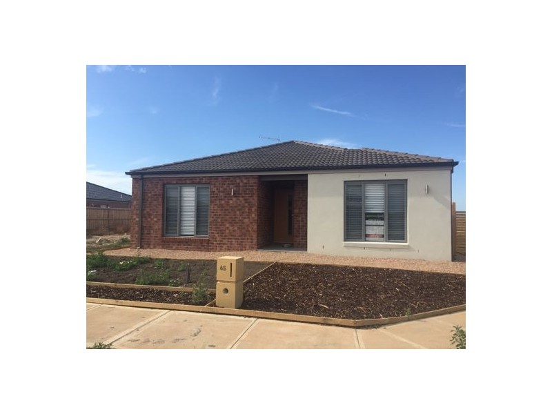 65 Grassbird Drive, Point Cook VIC 3030