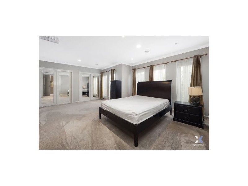 8 Lemongrass Circuit, Point Cook VIC 3030