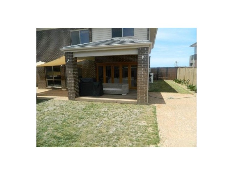 16 Ashcroft Avenue, Williams Landing VIC 3027