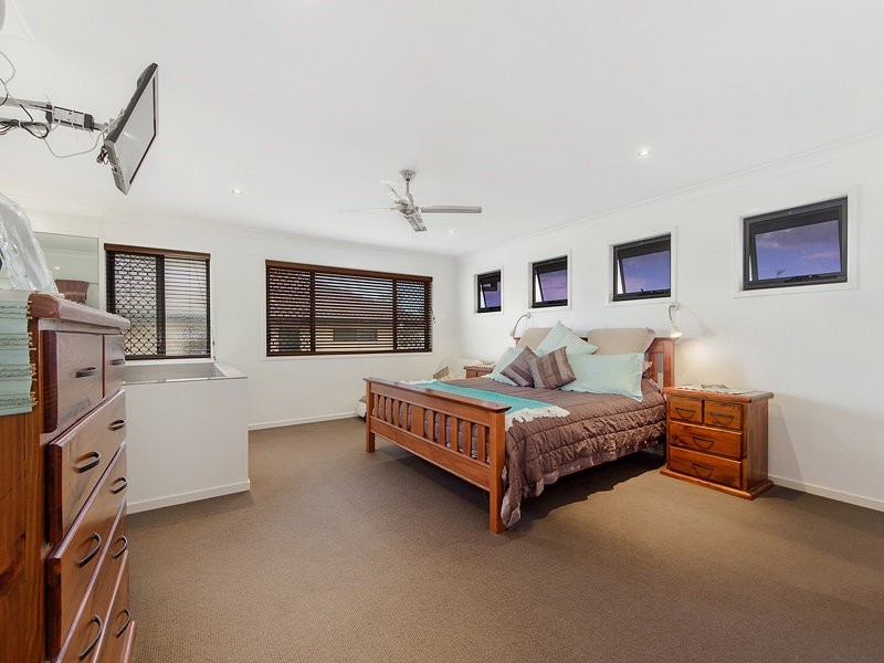 34 Bayswater Avenue, Varsity Lakes QLD 4227