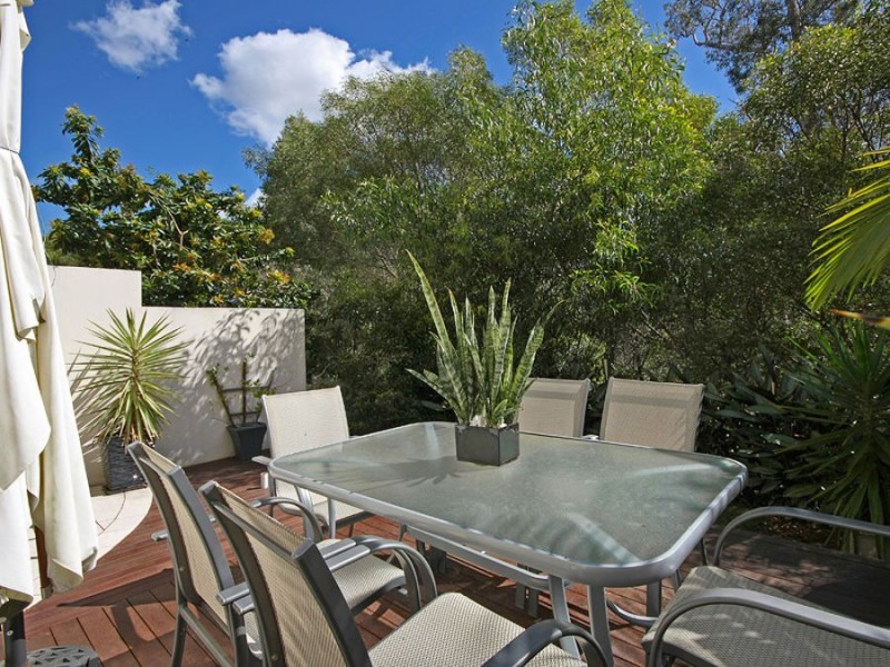 4/13 Ranier Crescent, Varsity Lakes QLD 4227