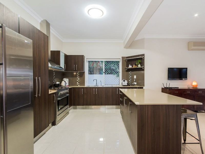 11 Malvern Place, Robina QLD 4226