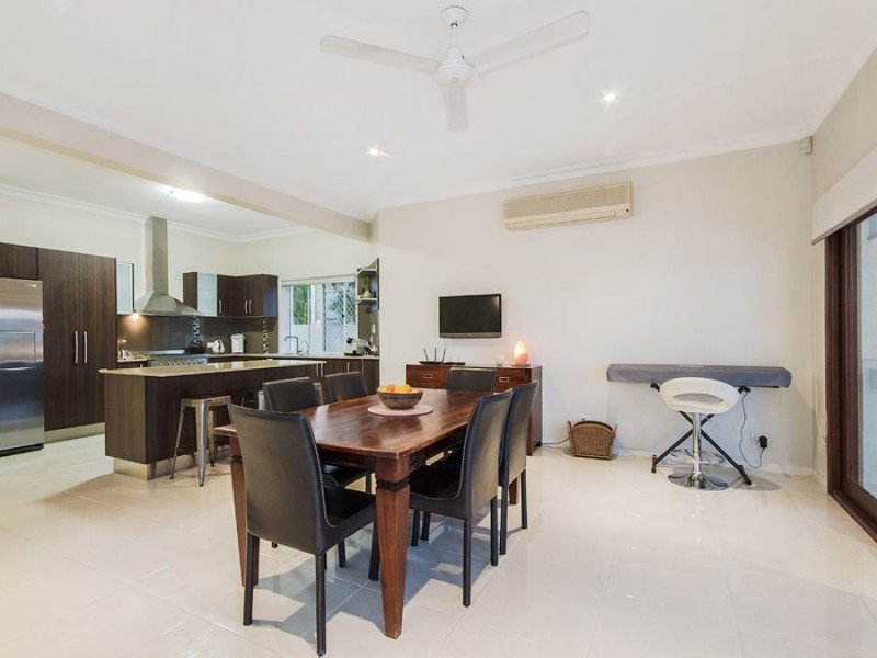11 Malvern Place, Robina QLD 4226