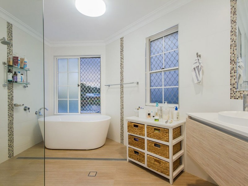 11 Malvern Place, Robina QLD 4226