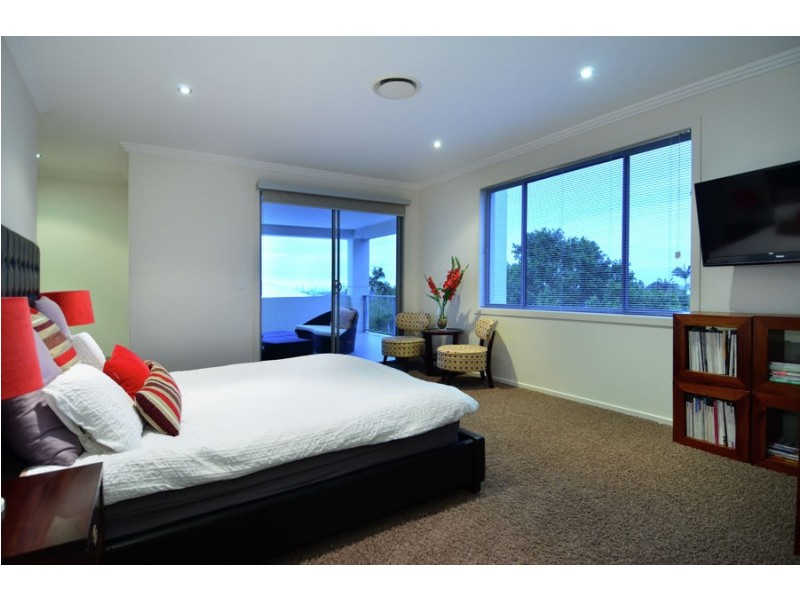 30 Tara Vista Boulevard, Highland Park QLD 4211