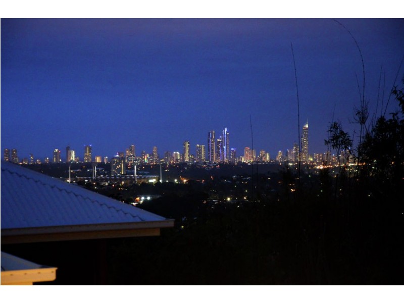 30 Tara Vista Boulevard, Highland Park QLD 4211