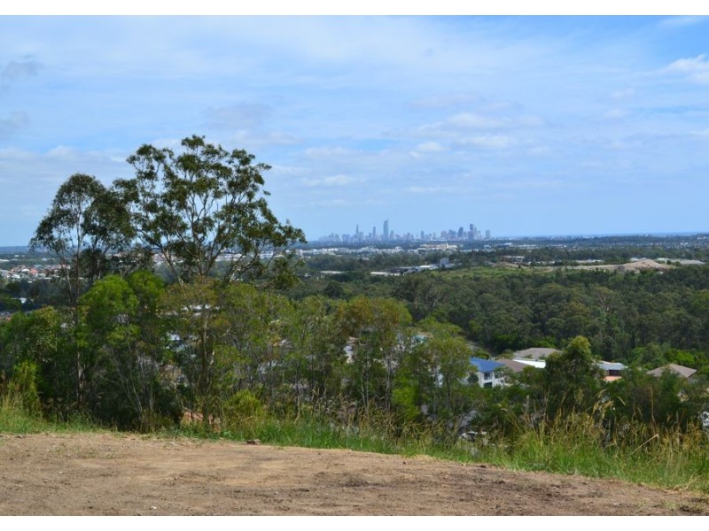 8 Coronata Place, Reedy Creek QLD 4227