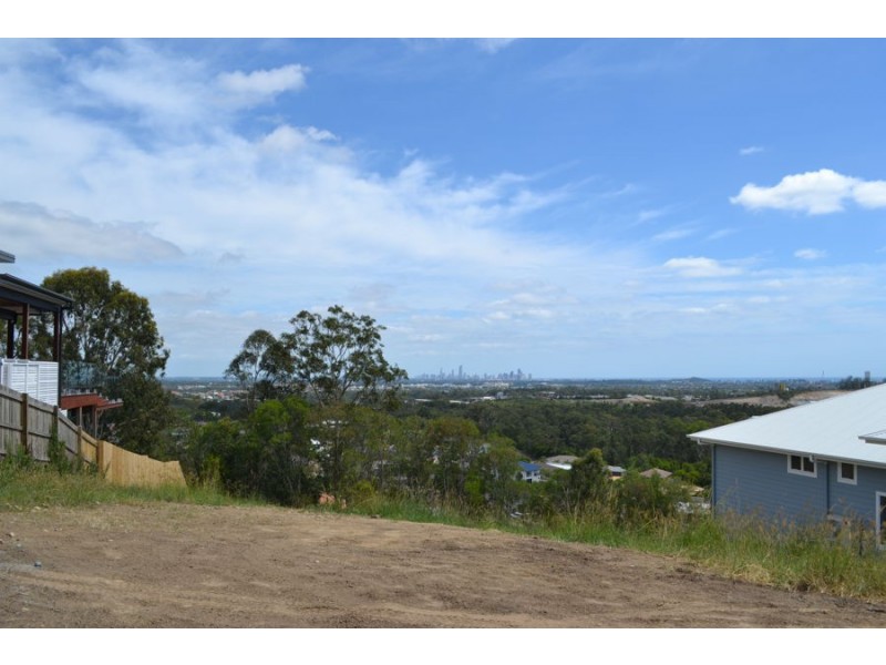 8 Coronata Place, Reedy Creek QLD 4227