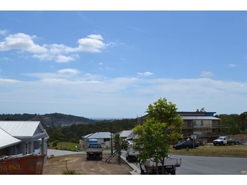 8 Coronata Place, Reedy Creek QLD 4227