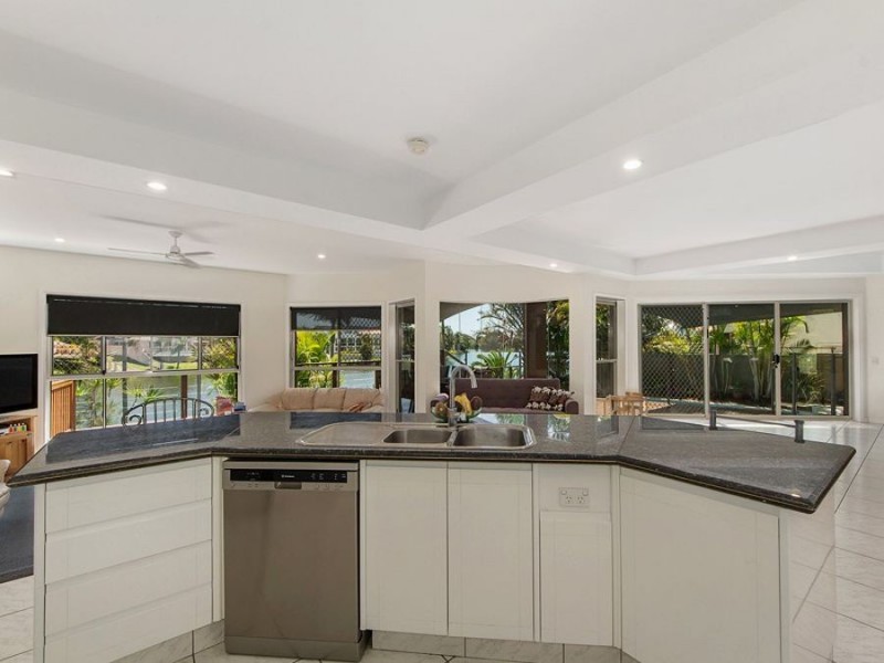 95 Newport Drive, Robina QLD 4226