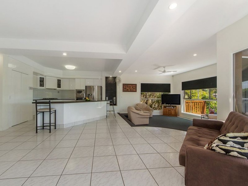 95 Newport Drive, Robina QLD 4226