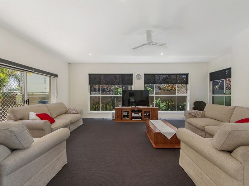 95 Newport Drive, Robina QLD 4226