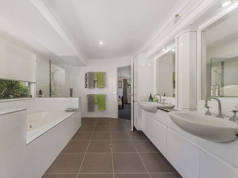 95 Newport Drive, Robina QLD 4226