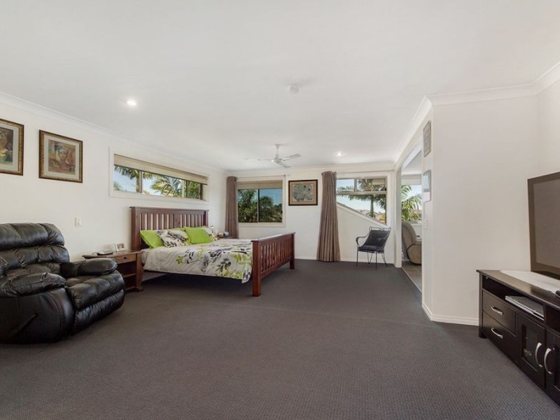 95 Newport Drive, Robina QLD 4226