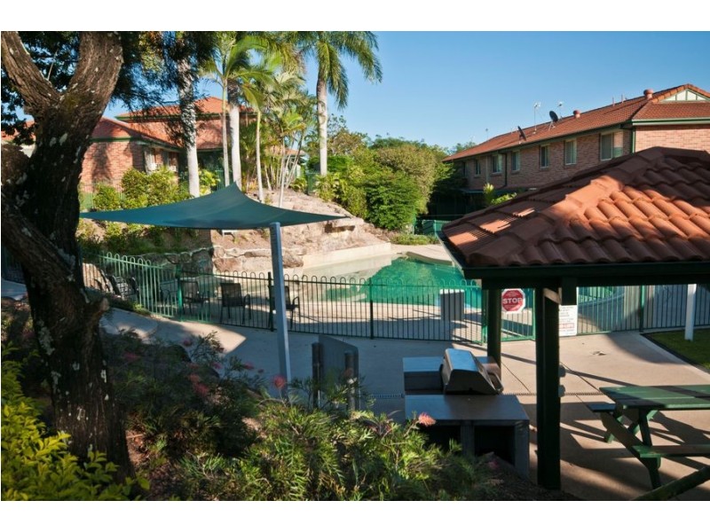 19 38 murev way, Carrara QLD 4211