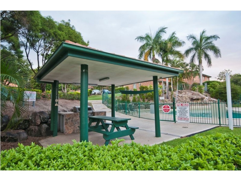 19 38 murev way, Carrara QLD 4211