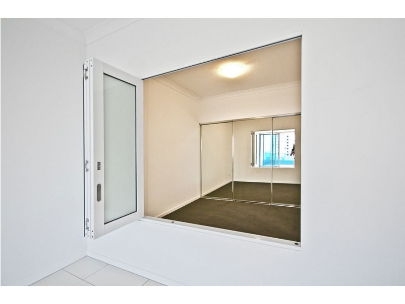 918/ 19 Imperial Parade, Labrador QLD 4215